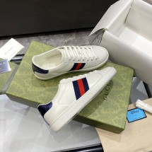 구찌 에이스 스니커즈 387993 A3830 9071