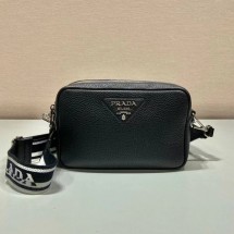 프라다 다이노 가죽 숄더백 블랙 1BH082_2BBE_F0002_V_NOM