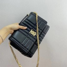 버버리 22FW 버 버리 스몰 퀼팅 롤라 사첼 백 80490501