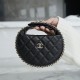 샤넬 POUCH 램스킨, 골드 메탈 화이트 블랙 AP3095