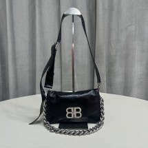 발렌시아가 Bb 스몰 플랩 숄더백 블랙 7485982AAIY1000