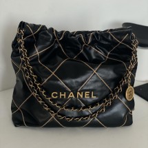 샤넬 22백 Shiny Calfskin & Gold-Tone Metal Black Ref. 2사이즈 AS3261 B13797 94305