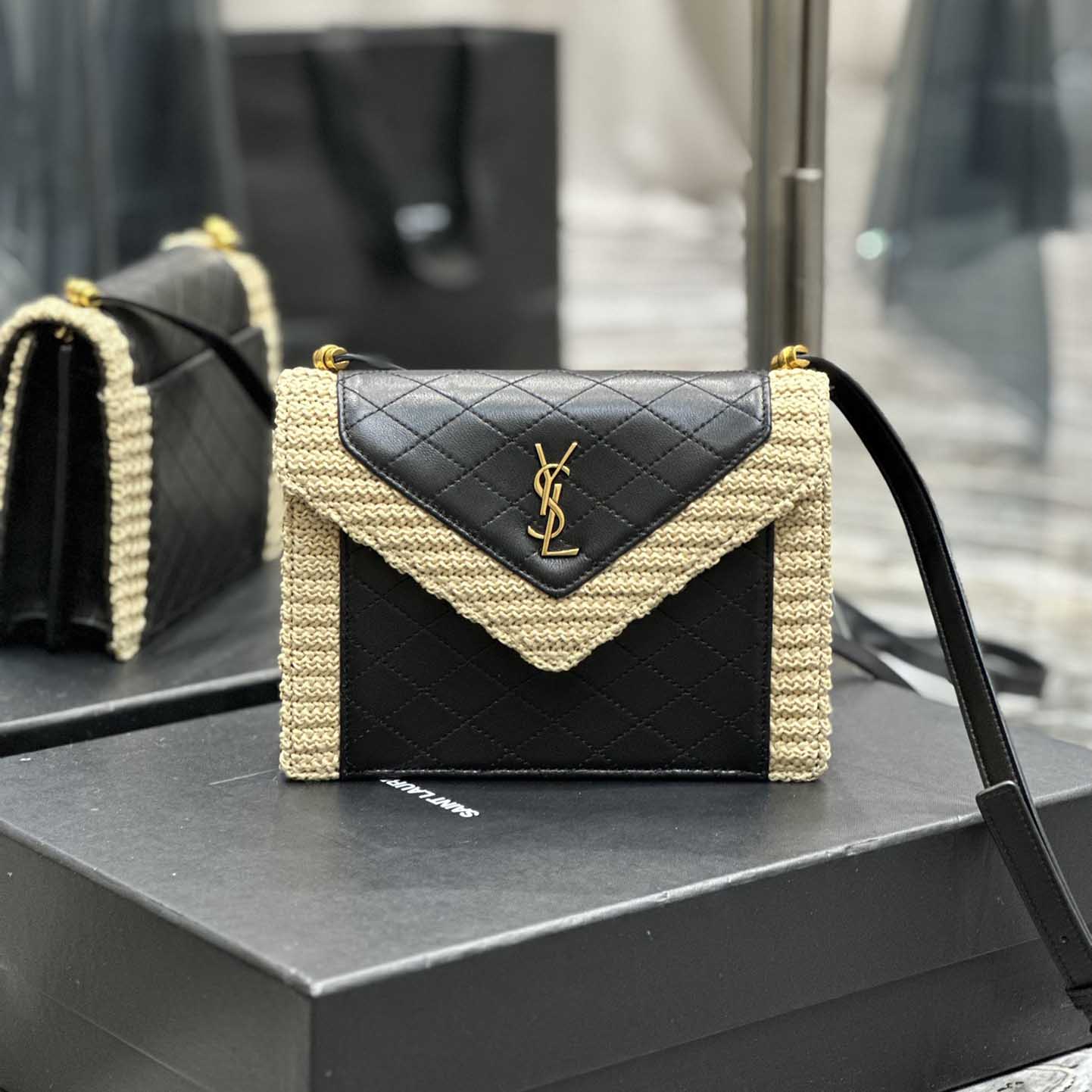 생로랑 여성 숄더백 크로스백 Black Gaby Raffia Leather Shoulder Bag 18797494_695503AAAVP