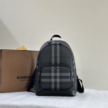 버버리 남자 백팩 로코 차콜 80656301