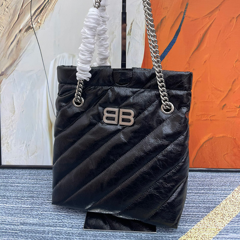 발렌시아가 여성 크러쉬 스몰 퀼트 토트백 블랙 742942210J01000