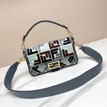 펜디 바게트 숄더백 8BR600