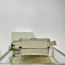 버버리 트렌치 로고 자수 벨트백 2컬러 80806361
