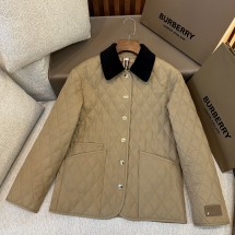 버버리 퀼팅 반 자켓 80963551
