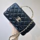 샤넬 CHANEL 체인 달린 미니백 AP4293