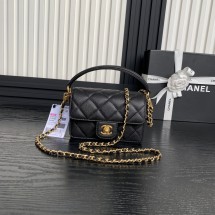 샤넬 24FW 미니 핸들 플랩 백 사각 체인백 블랙 카멜  캐비어 AS5164