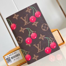 루이비통 LV x TM 체리 패스포트 커버 M13424